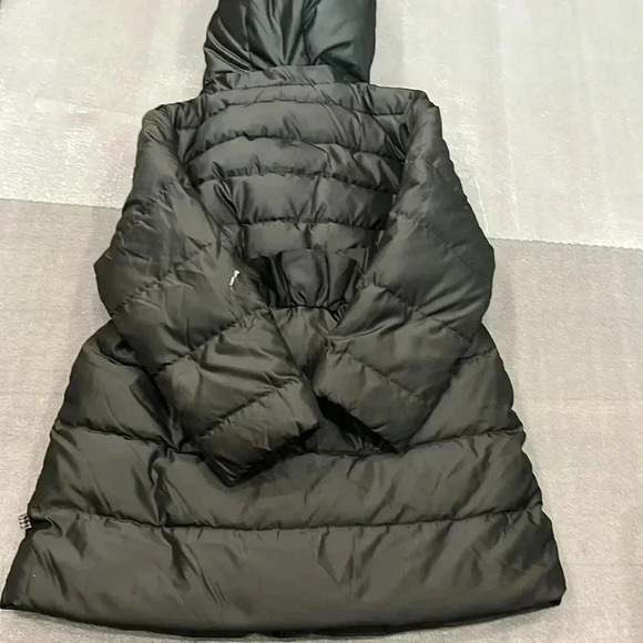 [5/6]Aquascutum Junior Girl Down Filled Gray Puffer Jacket with Bow  at waist - Picture 7 of 9